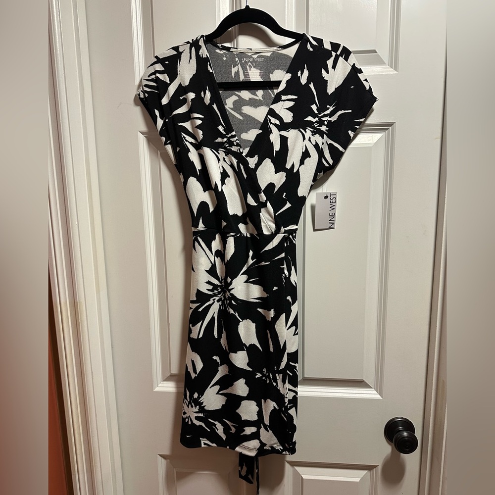 Nine West Black and White faux wrap Dress with Flutter Sleeves